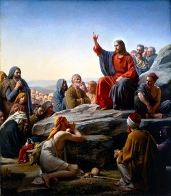 Khuôn vàng thước ngọc